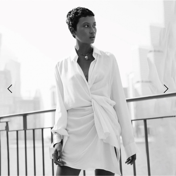 Wolf and Badger exclusive ! Multiple ways to wear - Picture 1 of 6